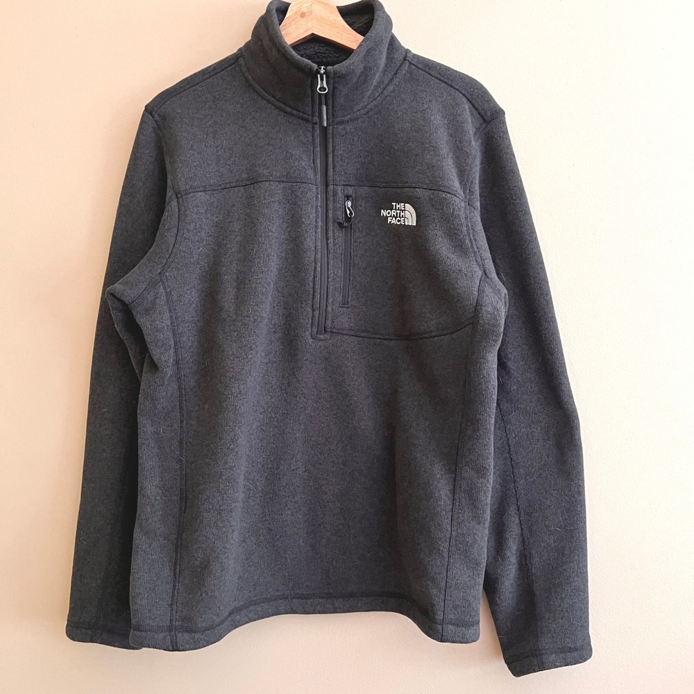 The North Face Mens Gordon Lyons Quarter Zip Fleece Pullover Black Sweater Med